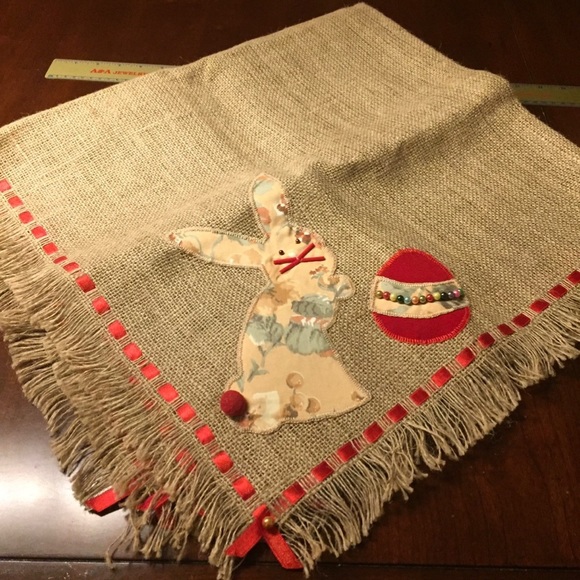 Handmade made Easter runner style tablecloth - Picture 7 of 9